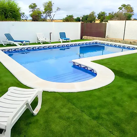 Piscina Privada Vallada En Conil Сasa de vacaciones